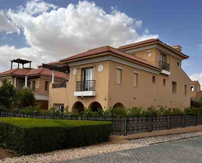 فيلا للبيع في كمبوند هايدبارك القاهرة الجديدة 475م²